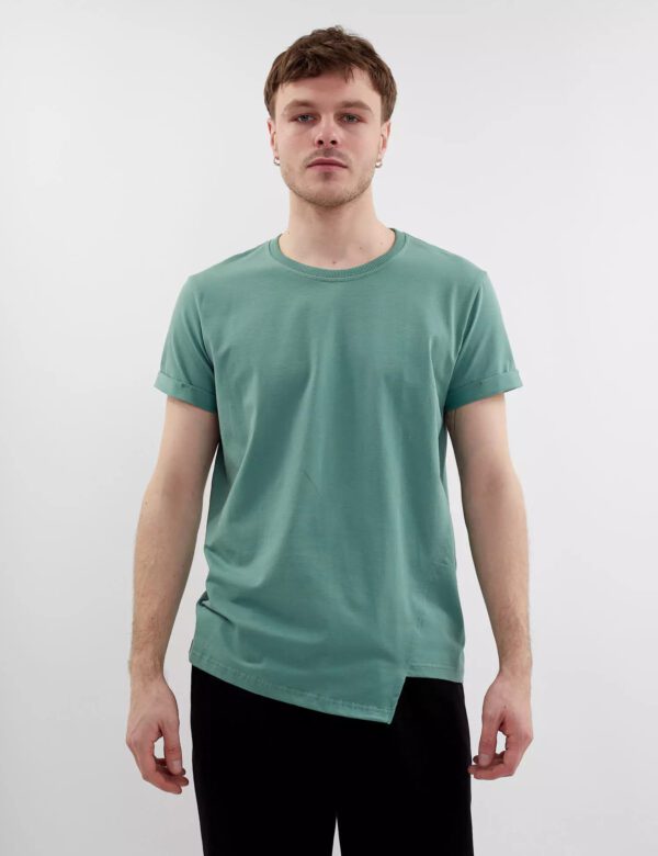Hellgrünes T-Shirt
