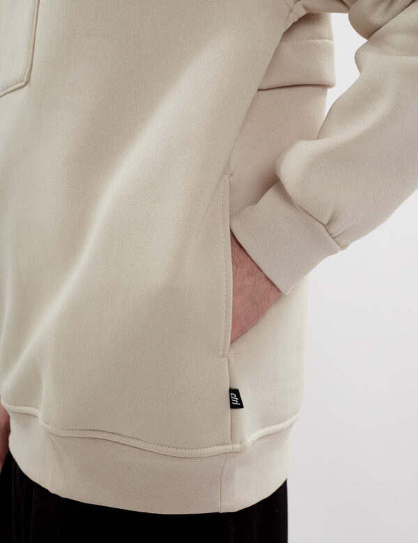 Beiger Hoodie mit Tasche - Image 2