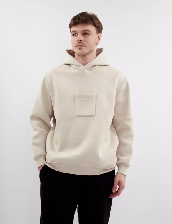 Beiger Hoodie mit Tasche