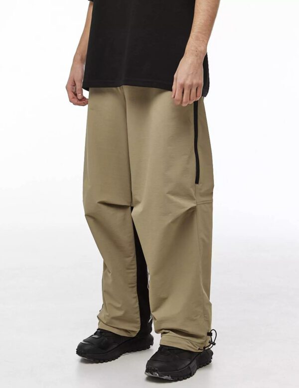 Hellgrüne Hose